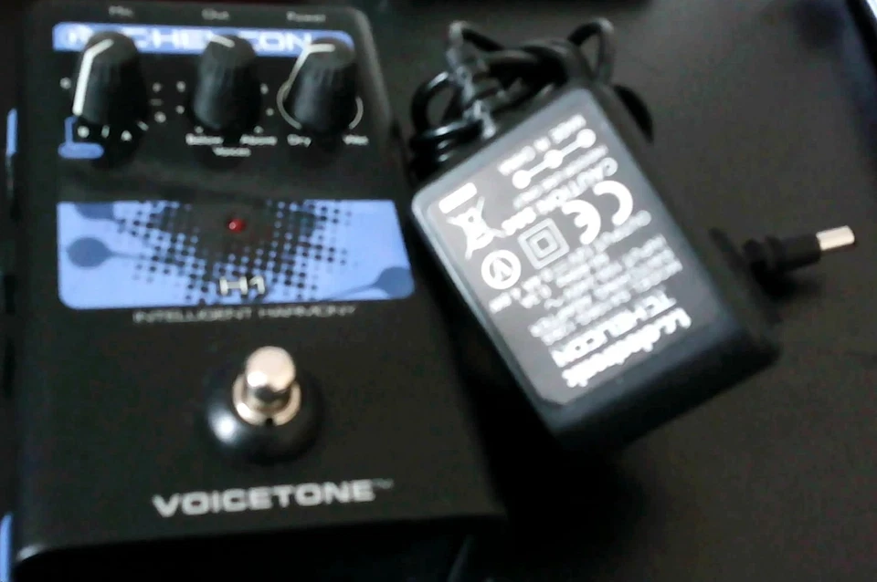 TC HELICON VOICETONE H1 Intelligent Harmony - Image 3 of 4