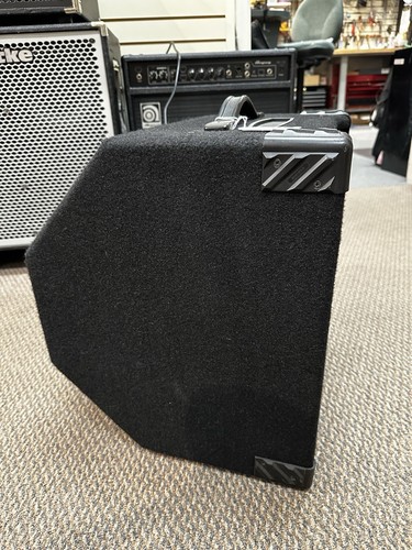 Hartke HS1200 Bass Amplifier KickBack 12 120W Transient Attack - Picture 6 of 11