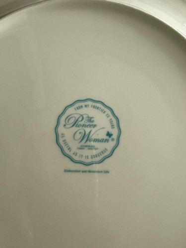 THE PIONEER WOMAN SWEET ROMANCE BLOSSOM DINNER PLATE 11" DIAMETER - Picture 4 of 4