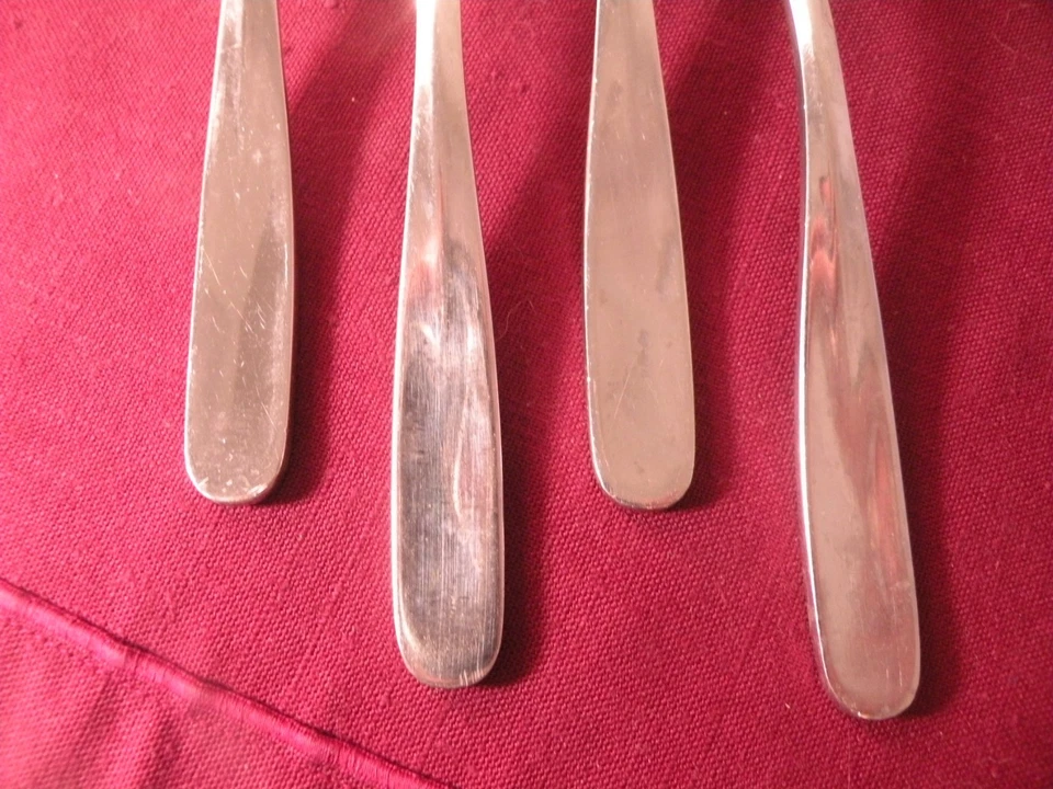 Set Of 4 Robert Welch SCOOP MIRROR Stainless Salad Forks Russell Clarke 7 1/4" B - Image 3 of 4