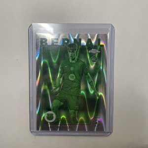 2024-25 Topps Chrome UEFA Marc Bernal /225 RC #39 Night Vision Raywave