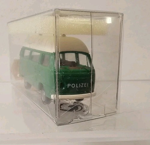 Brekina HO 1/87 Volkswagen T1 High roof, Full window Police / Polizei Bus - Picture 2 of 3