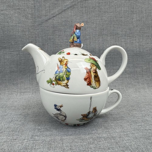 Peter Rabbit Tea for One Teapot & Cup Beatrix Potter Barnes & Noble Cardew 2010 - Picture 17 of 19