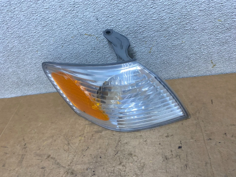 Toyota Camry 2000-2001 pasajero delantero derecho intermitente derecho OEM T5341 DW Foto 2 de 4