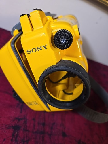 Coque Sony jaune HandyCam Sports Pack SPK-TR - Photo 2 sur 12