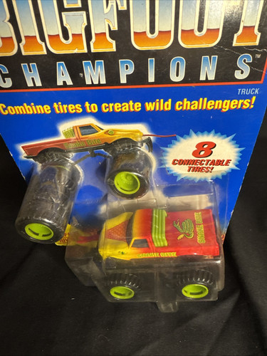 1991 Hot Wheels MINI BIGFOOT CHAMPIONS RED SNAKE BIT Truck #1 Bigfoot Rival NOS - Bild 3 von 5