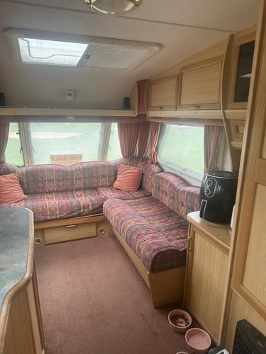 Used Caravan, Abbey Spectrum 620, 4 berth - Picture 4 of 9
