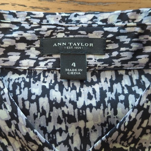 Ann Taylor Womens Blouse Sz 4 Button-Up silk Career Long Sleeve Abstract Print - Picture 6 of 11