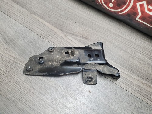2006 - 2013 Audi A3 8P Left Front LF LH Driver Side Fender Support Brace Bracket - Picture 10 of 12