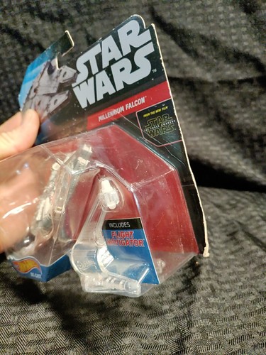 2014 Disney Hot Wheels Star Wars The Force Awakens #1 Millennium Falcon Die Cast - Picture 6 of 6