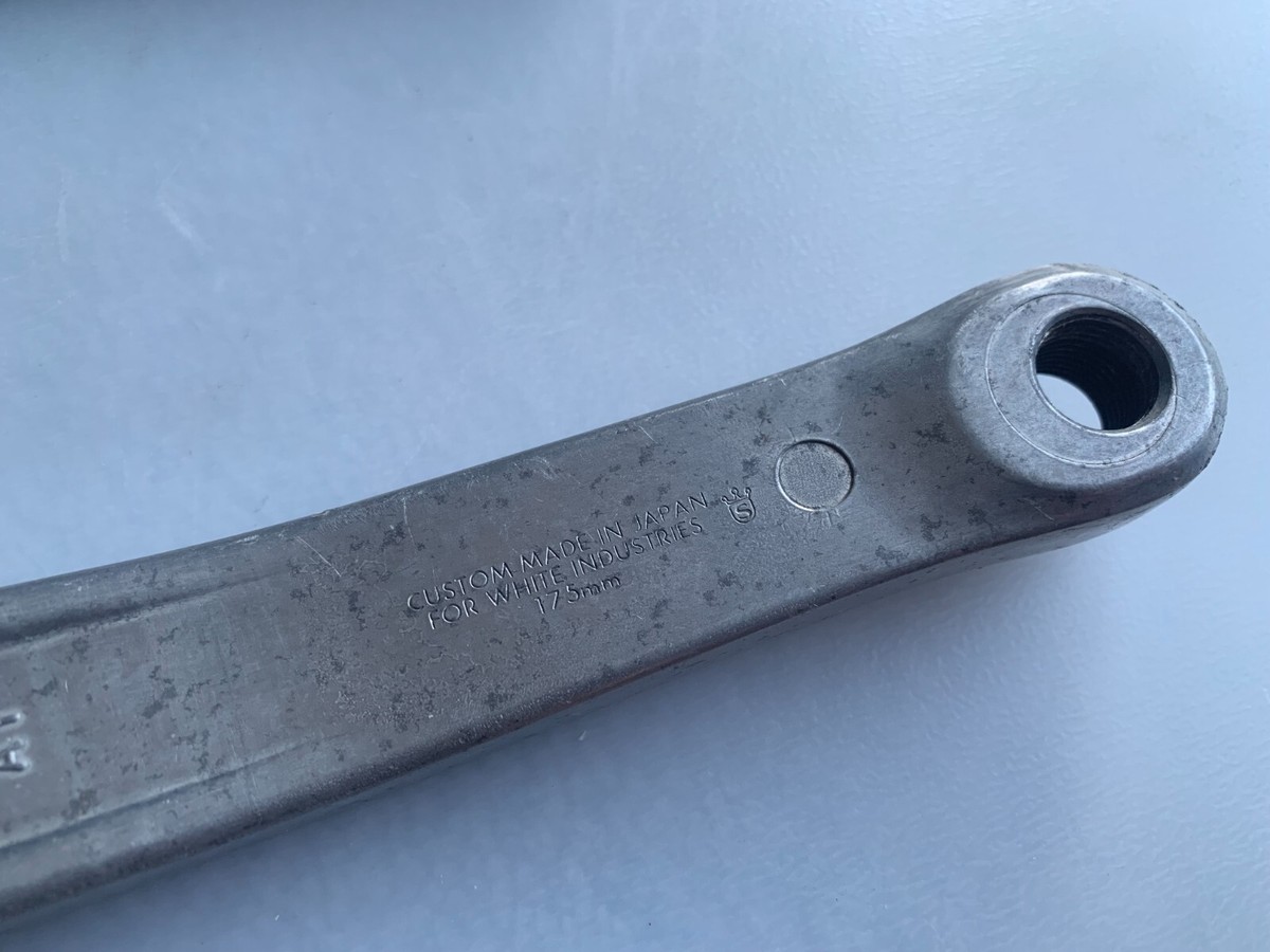 WHITE INDUSTRIES Triple 44/32/22T 175mm Square Taper