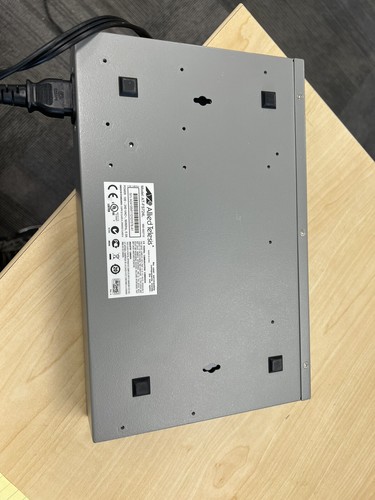 Allied Telesis AT FS724L - 24 Ports Fast Ethernet Switch 10/100 - Picture 2 of 4