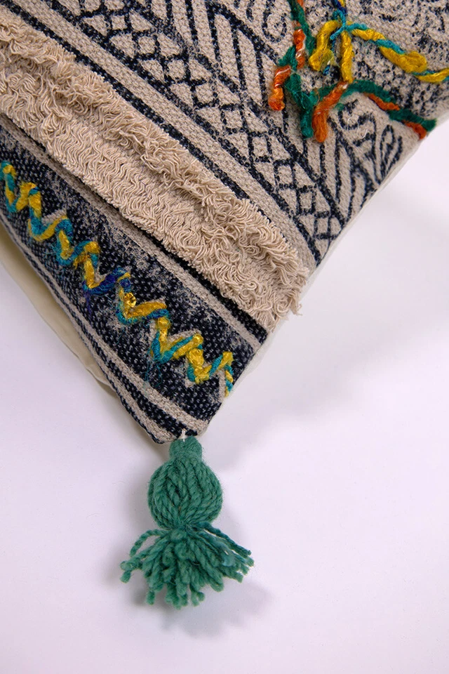 Lae 14" x 42" Extra Long Bolster Pillow - Image 2 of 4