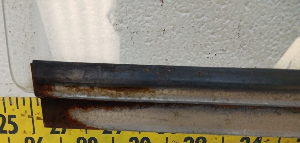 Ventana delantera izquierda Mercury Comet/Capri 1967 usada OEM (DG202) Foto 4 de 4