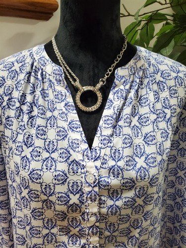 Jaclyn Smith Women's Blue & White Polyester V-Neck Long Sleeve Casual Blouse L - Picture 2 of 12