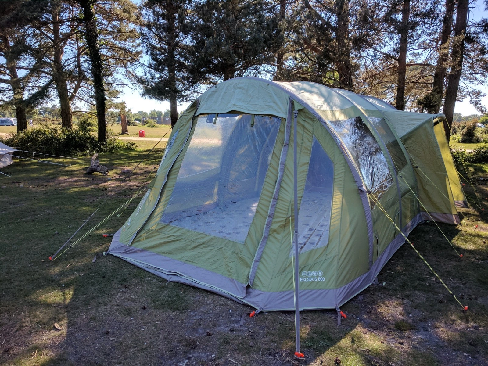 Vango AirBeam Exodus 800 Tent | 8 Person Berth | All New Air Beam | Iguana Green