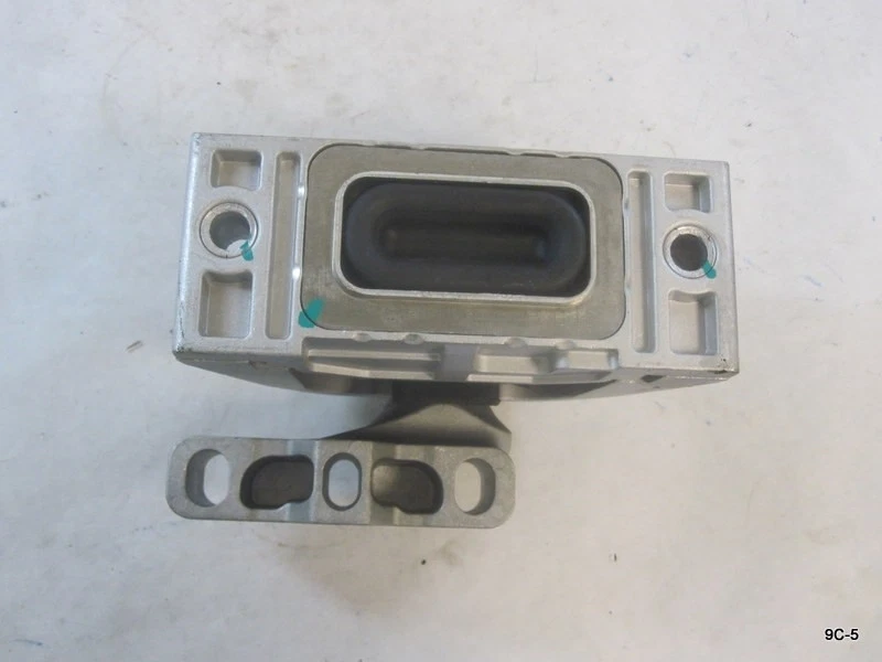 Front Right Engine Mount EM-7019 9658 9658YT - Image 3 of 4