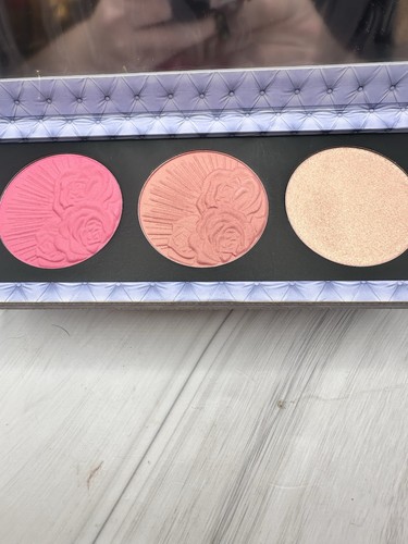 PAT MCGRATH x Bridgerton Divine Blush Glow Trio Love at First Blush Palette NEW - Picture 2 of 5