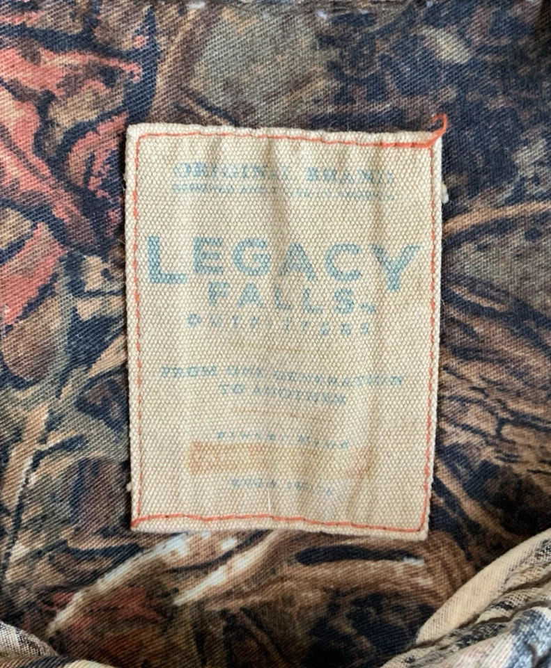 Legacy Falls Outfitters Brown Whitetail Deer Men's XL Button Down Hunting Shirt - Image 3 of 4