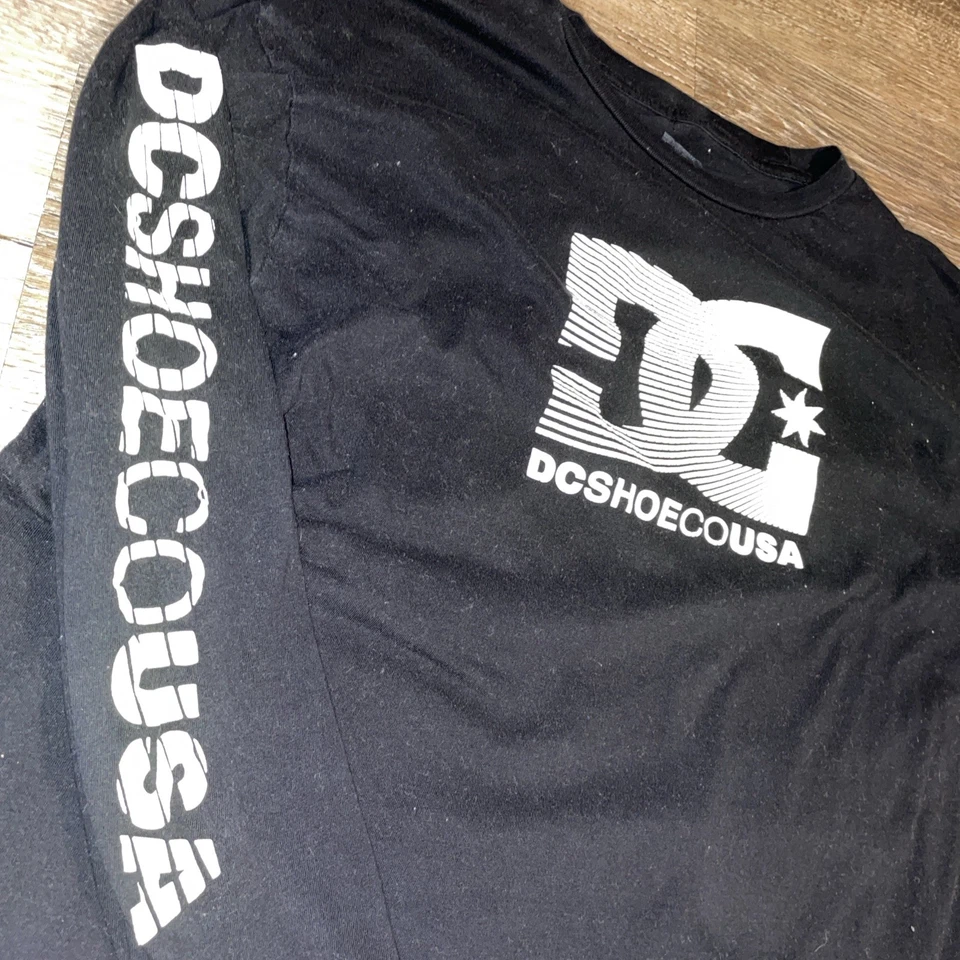 ⚫️Dc Shoes Long Sleeve Shirt Black Size Large⚫️ - Image 2 of 4
