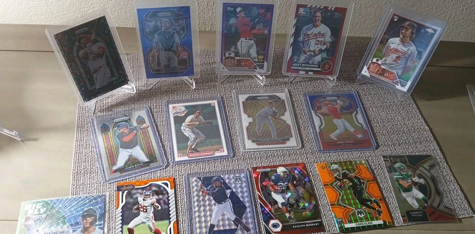Lote de tarjetas deportivas Aaron Judge, Trout, Soto, Cole, Rutschman, Raleigh, Acura RC + Foto 3 de 4