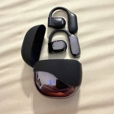 M62 Language Translator Earbuds