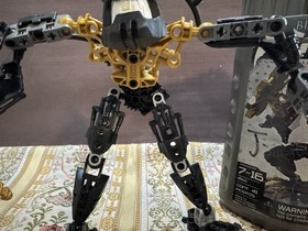 LEGO Bionicle Piraka : Reidak 8900 w/ Canister Incomplete No Manual