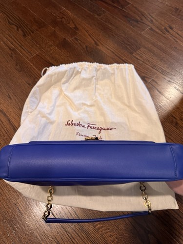 Salvatore Ferragamo Gancio Royal Blue Leather Bag - Picture 3 of 11