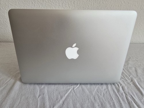 Apple MacBook Pro 13.3” Retina (Early 2015) – i5 | 8GB | 256GB SSD | Boxed - 第 7/10 張圖片