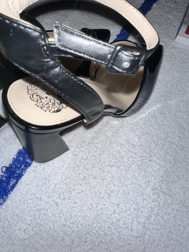 NEU Vince Camuto Damen Lackleder Slingback Keilabsatz/Pumps 10 breit - Bild 5 von 11