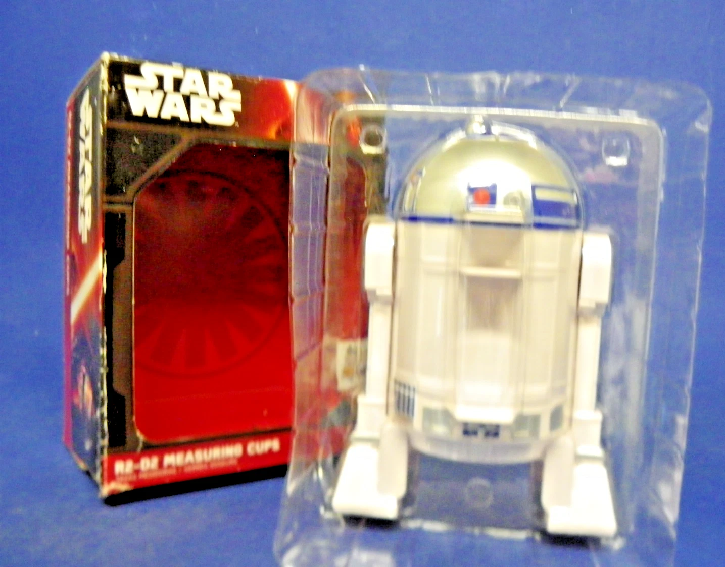 ThinkGeek Disney Star Wars R2-D2 Measuring Cups 9 Measuring Units New Open Box