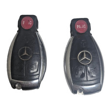 Lot 2 Mercedes-benz Oem Keyless Entry Remote Key Fob Kr55wk49031 4 Button