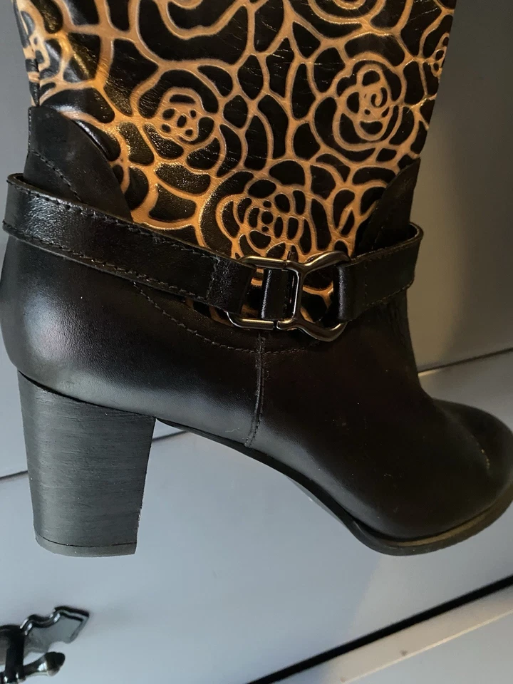 L’ARTISE Spring Step “BOHO” Knee Boots NEW Women Size 38 Floral Leather Blk Tan - Image 3 of 4
