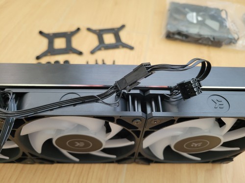 Refroidisseur CPU liquide EK-Nucleus AIO CR360 Lux D-RGB 360mm avec 3 ventilateurs ML120 supplémentaires - Photo 13/13