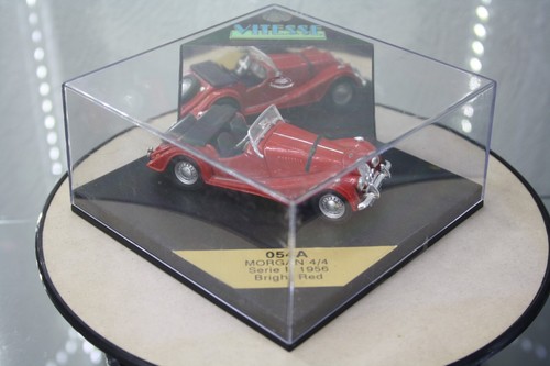 Vitesse 054a Morgan 4/4 Serie II 1956 Cabriolet Roadster rot red 1:43 - Bild 2 von 6