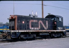 CNR 7935 SW1200, Montreal, Qu, 09/88; Kodachrome Original