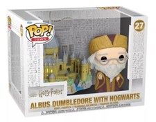 Funko Pop! Town 27 - Harry Potter 20th Anniversary Dumbledore with Hogwarts NEW