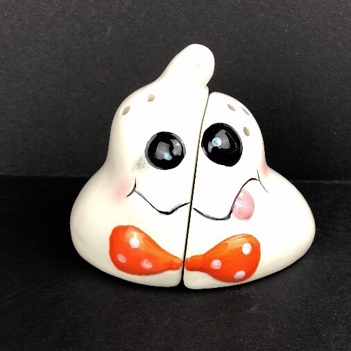 Vintage Halloween Ghost Salt &amp; Pepper Shakers Wearing Bow Tie Ceramic