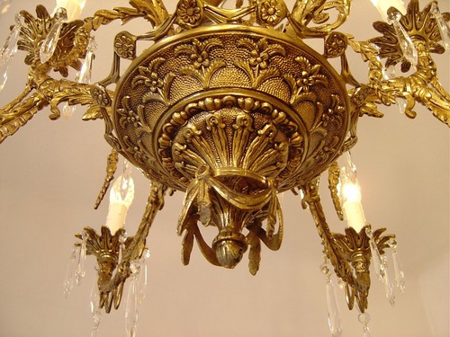 ANTIQUE FRENCH CHANDELIER CRYSTAL FAIRY FIGURE BRASS LIGHT 12 LAMPs Ø 32" - Picture 4 of 9