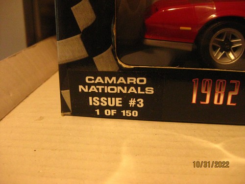 1/18 SUNSTAR RED 1982 CAMARO Z28 1 OF 150 FOR CAMARO NATS/PERF.YRS. # 1920 - Picture 2 of 12