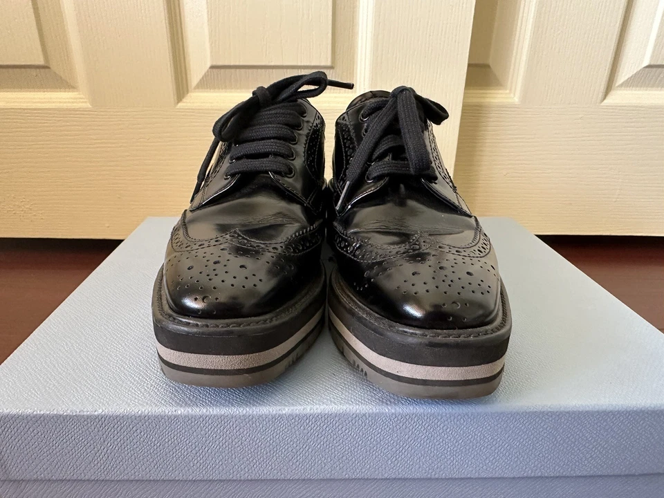 Authentic Prada 30mm Winged Flatform Black Leather Oxford Platform Shoes Size 35 - Image 3 of 4