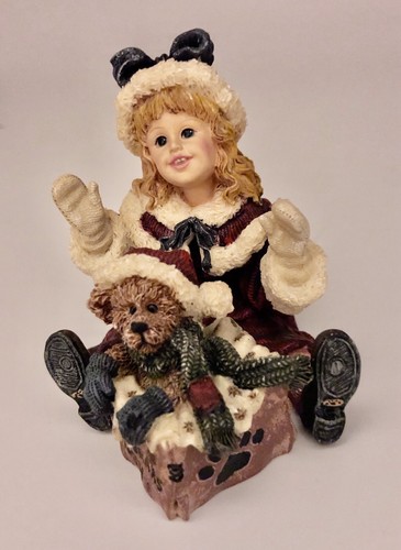 Boyd’s Bears Yesterdays Child: Kimberly with Claus #3457 - Picture 3 of 10
