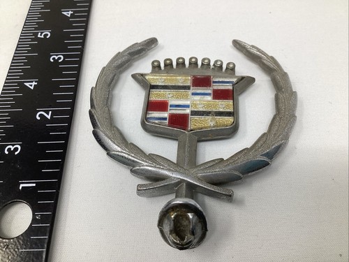 Vintage  Cadillac Deville Fleetwood Metal  Hood Ornament Emblem 1980’s Damaged - Picture 2 of 2