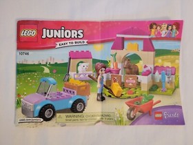 Lego Juniors #10746 Mia's Farm Suitcase (2017) Complete w Instructions 