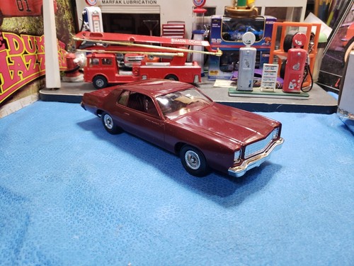 1975 Plymouth Roadrunner 1:25 Scale Vintage Dealer Promo Car BEAUTIFUL CAR 🚗  - Picture 7 of 12
