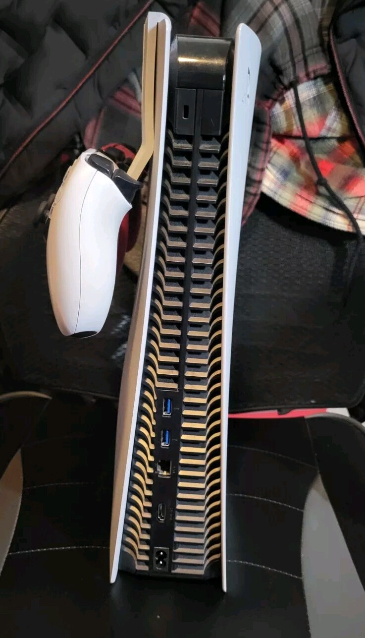 Picture 4 of 5