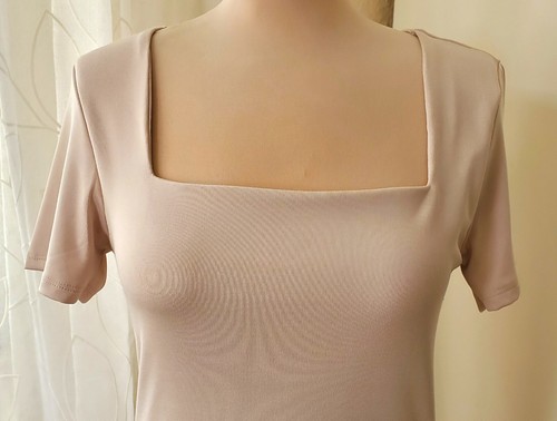 Zwei Crop Tops - bauchfreie Stretch Shirts - T-Shirts Creme & Beige - Gr. S / 36 - Bild 5 von 9