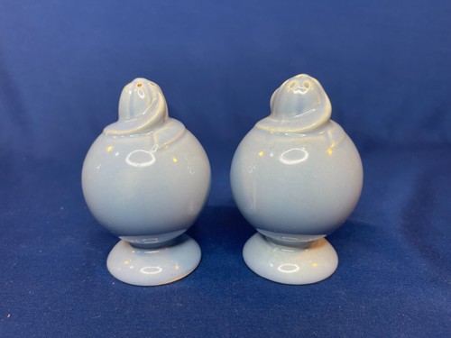 Taylor Smith Taylor LuRay Pastels Blue Salt & Pepper Shaker Set Cottagecore - Picture 4 of 10