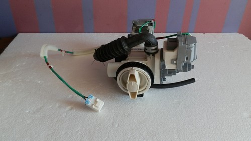 Gen Samsung DC97-15696G Washer Dryer Assy Pump Drain (damage see description) - Picture 1 of 15