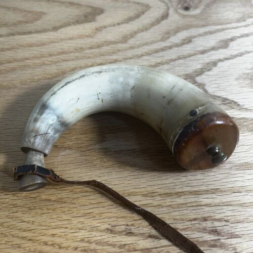 Antique Small Powder Horn 4.75 In Military Hunting Carved Tip Stopper Pioneer - Picture 8 of 18